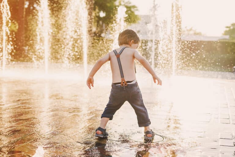 This Is Why You Can Stop Entertaining Your Children