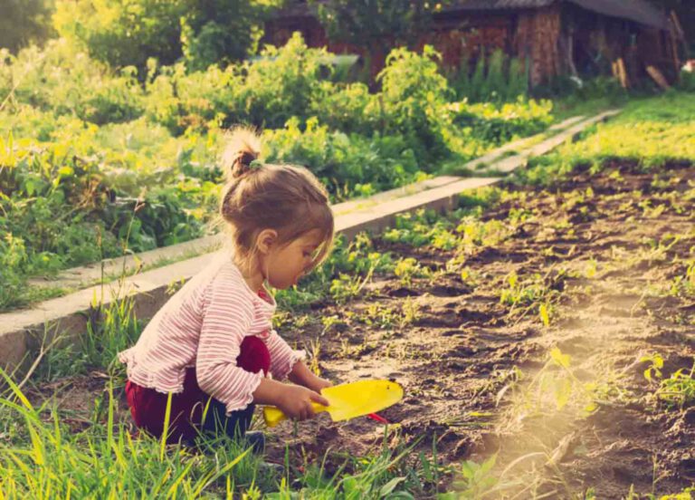 10 Chores Your Young Kids Can (and Should) Do
