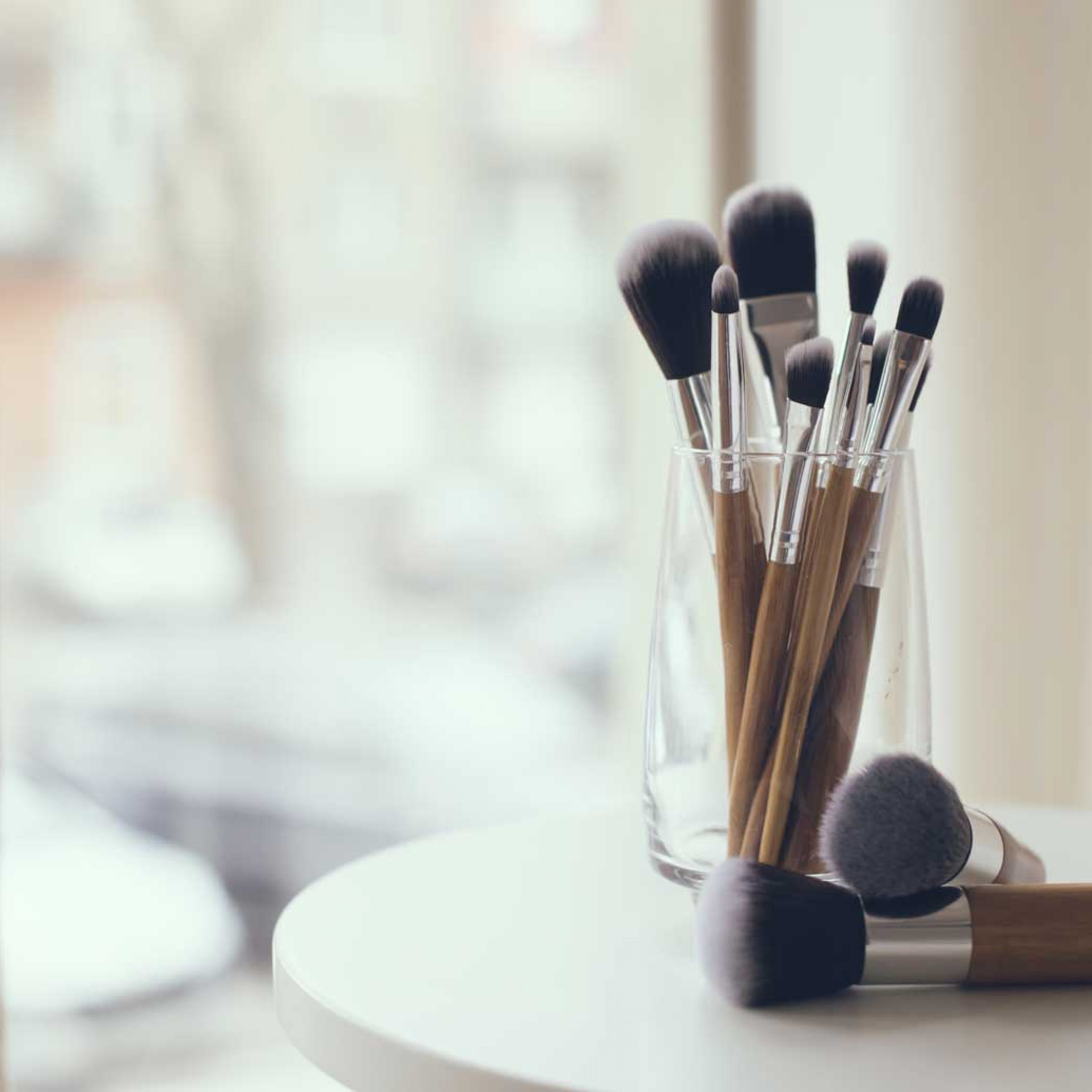 How to Clean Your Makeup Brushes in 5 Easy Steps
