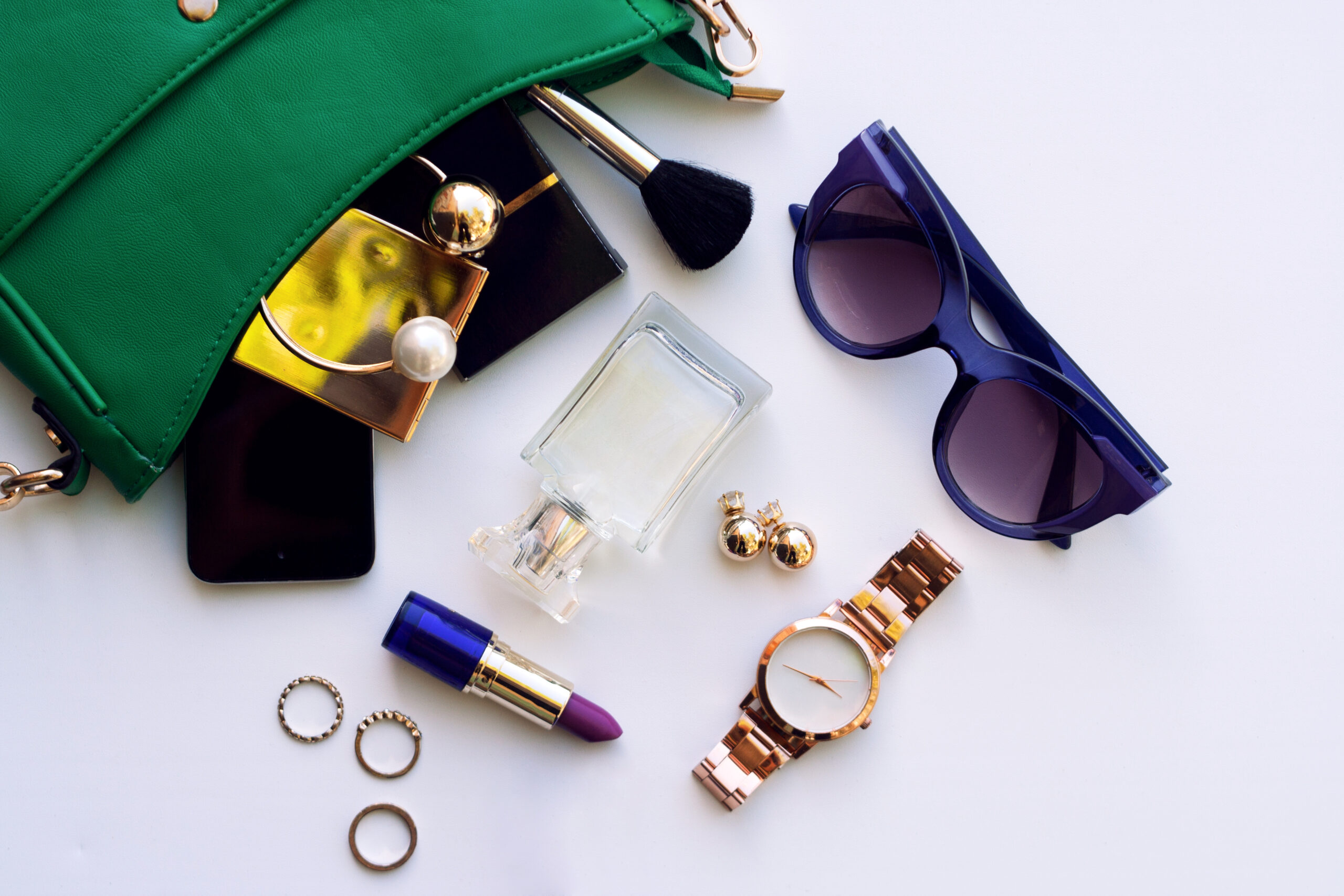 16 Things That Live in a Woman's Purse—For Better or Worse